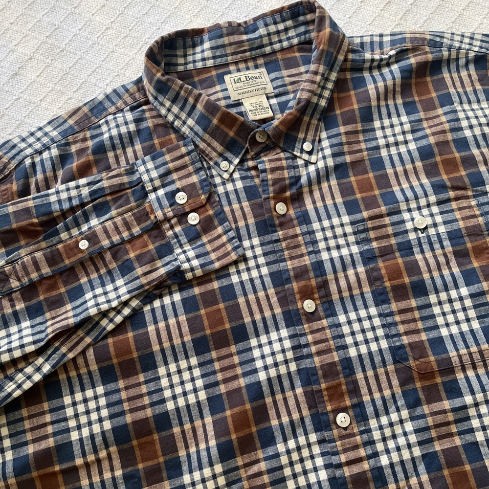 LL Bean Shirt Men's 2XL Slightly Fitted Blue Plaid Long Sleeve Button Down